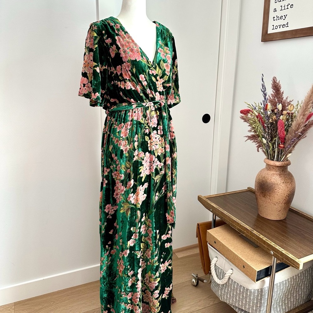 Baltic Born, Uma Velvet Maxi Dress